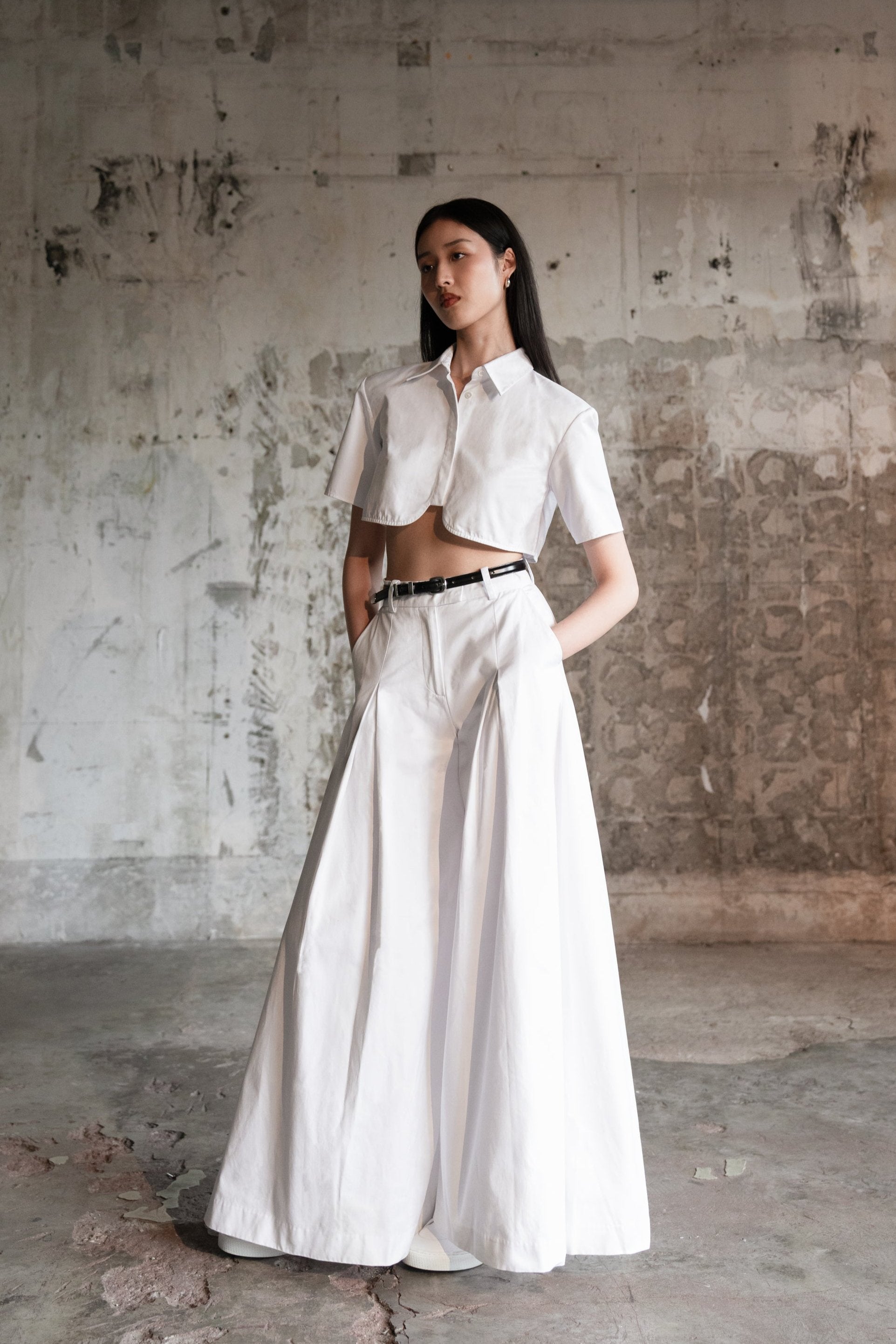 NYC 25° - 002  Wide-leg Pleated Cotton Trousers